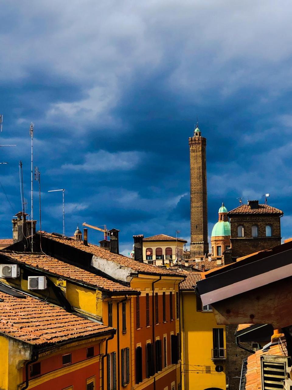 Healthy Flat Bologna - Tower Skyline View Apartment Exterior photo